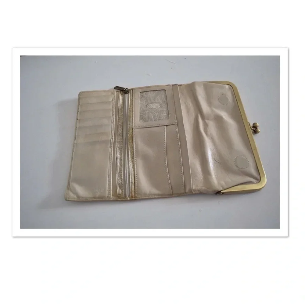 Hobo Original leather clutch